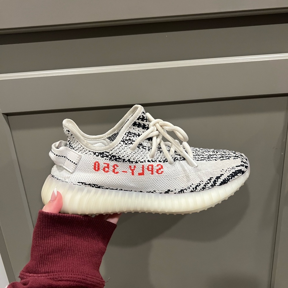 Yeezy Boost 350 V2 'Zebra' – Size US 5 M